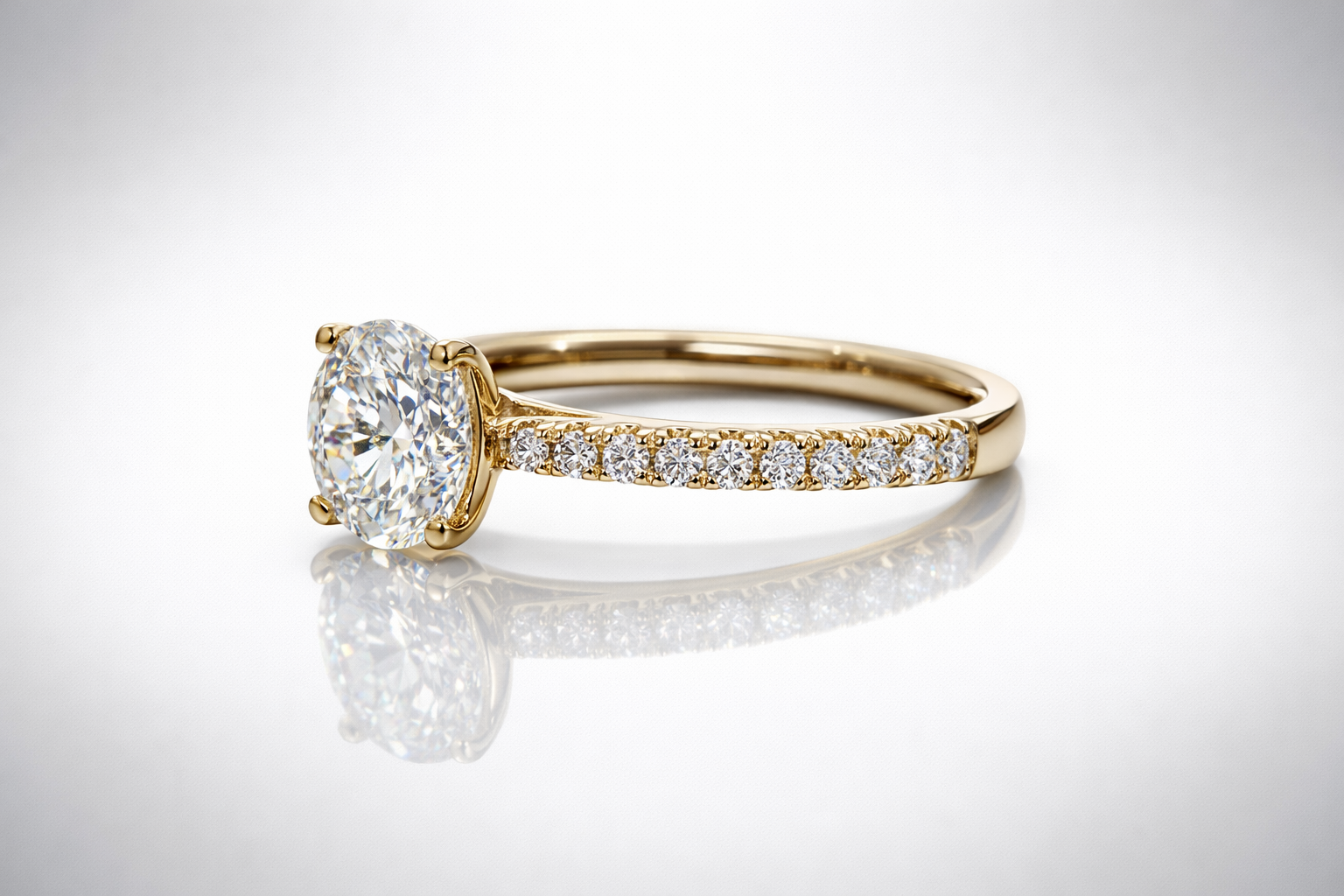 Aurelia Oval 1.50ct Lab grown center diamond