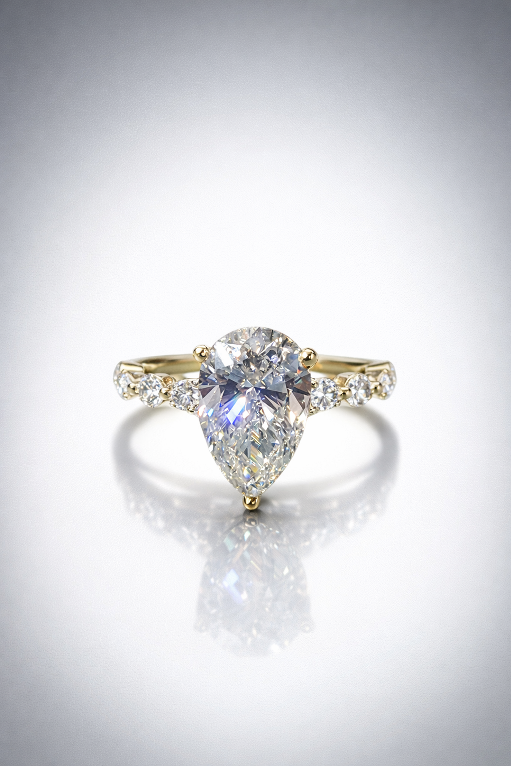 Eterna — 3.51 ct Lab-Grown Pear Diamond in 18kt Yellow Gold